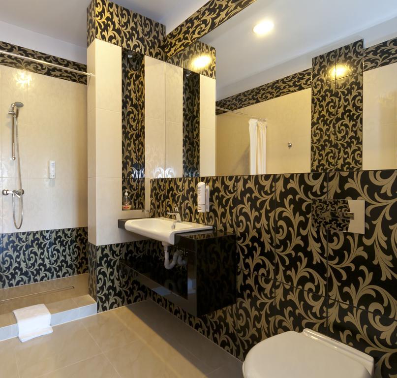 Hotel Oriza Gdow Exterior photo