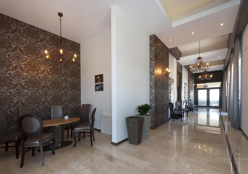 Hotel Oriza Gdow Exterior photo